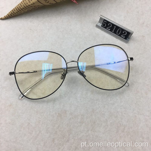 Óculos Ópticos com Design de Olho de Gato